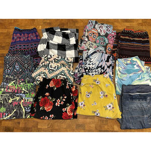 No Boundaries Leggings Lot of 12- Women’s Size Large